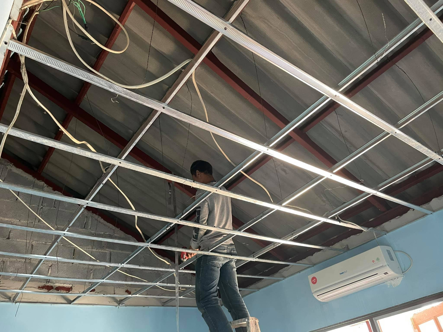 รีวิวเปลี่ยนห้องเก่าๆ เน่าๆ 10 ปี เป็นห้องใหม่สุดเท่ ออกแบบเองผ่านแอป ง่ายนิดเดียว