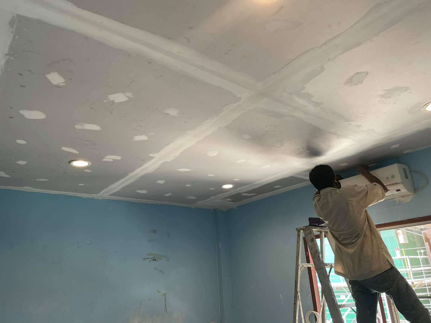 รีวิวเปลี่ยนห้องเก่าๆ เน่าๆ 10 ปี เป็นห้องใหม่สุดเท่ ออกแบบเองผ่านแอป ง่ายนิดเดียว