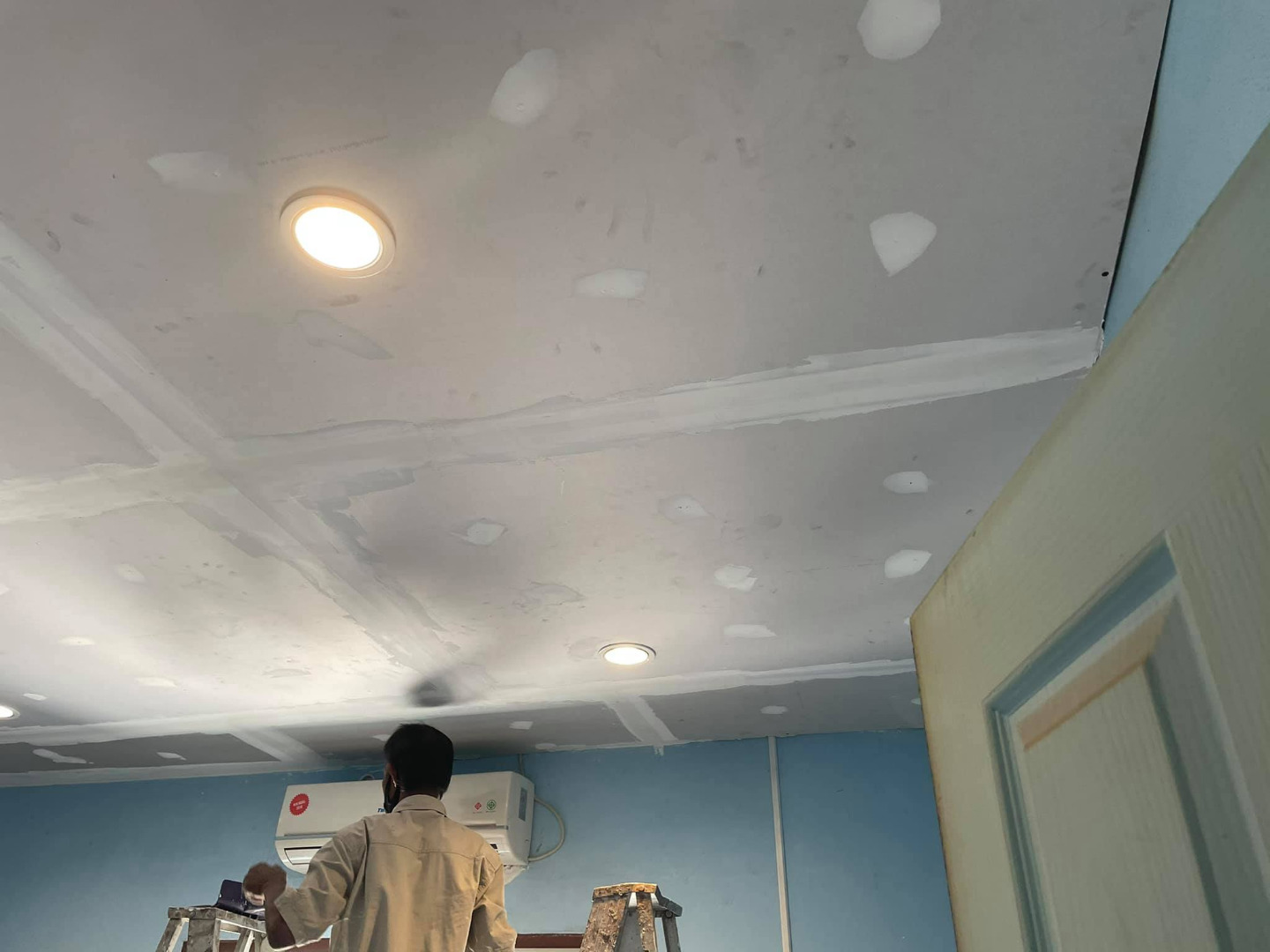 รีวิวเปลี่ยนห้องเก่าๆ เน่าๆ 10 ปี เป็นห้องใหม่สุดเท่ ออกแบบเองผ่านแอป ง่ายนิดเดียว