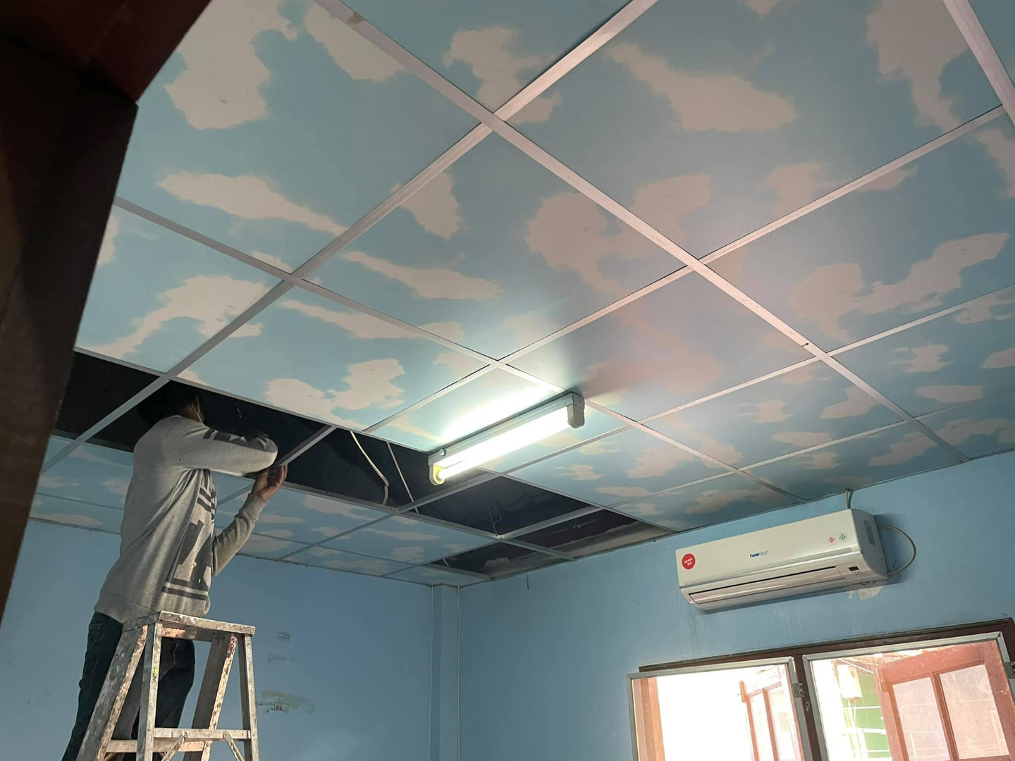 รีวิวเปลี่ยนห้องเก่าๆ เน่าๆ 10 ปี เป็นห้องใหม่สุดเท่ ออกแบบเองผ่านแอป ง่ายนิดเดียว