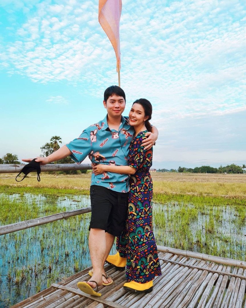 ไร่นาสวนผสมของ “เปา เปาวลี” ที่จังหวัดสุพรรณฯ เลี้ยงไก่ เลี้ยงวัว ปลูกข้าว จัดเต็ม