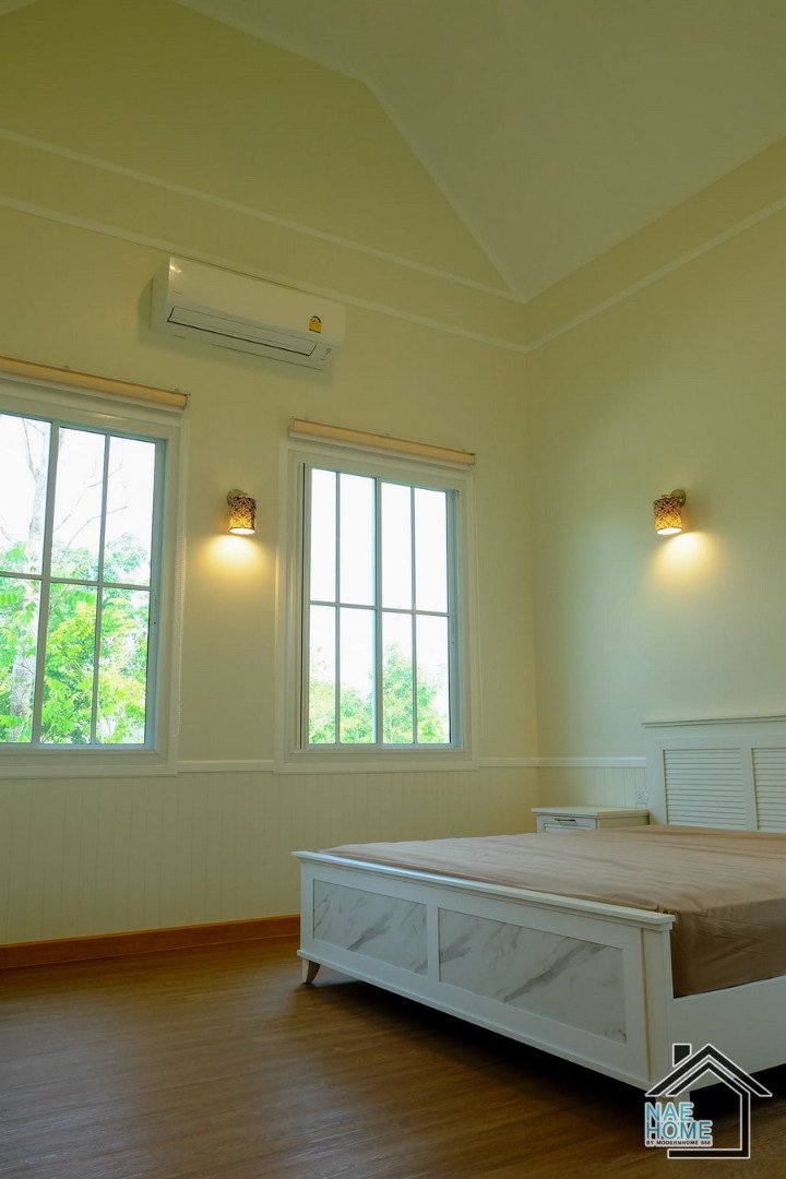 บ้านสไตล์อิงลิชคันทรี พร้อมเรือนรับรองแยก 4 ห้องนอน 4 ห้องน้ำ พื้นที่ใช้สอย 355 ตรม