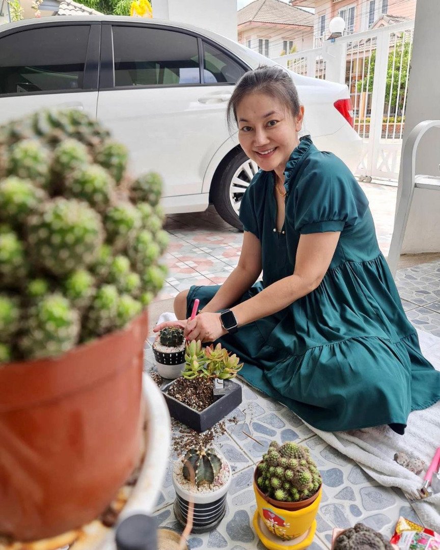 "บ้านน้อง พรสุดา" อดีตนางเอกยุค 90 กับชีวิตภริยานักการทูต และการผันตัวเป็นผู้จัดละคร