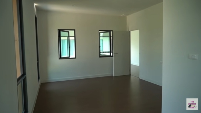 เปิดบ้าน เค้ก-คริสซี่ คู่รักดาราช่อง 3 เล่าปัญหาเรื่องบ้าน ปวดหัวกว่าที่คิด