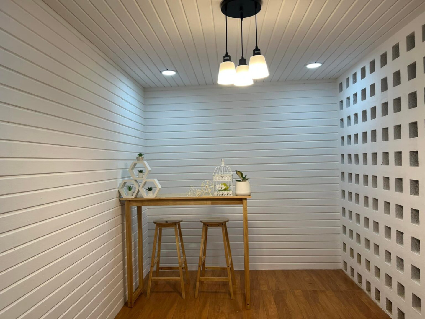 ชมไอเดีย “บ้านมินิมอลหลังเล็ก” งบทำบ้าน 25 แสนบาท ค่าช่างฟรี เพราะพ่อเป็นช่าง