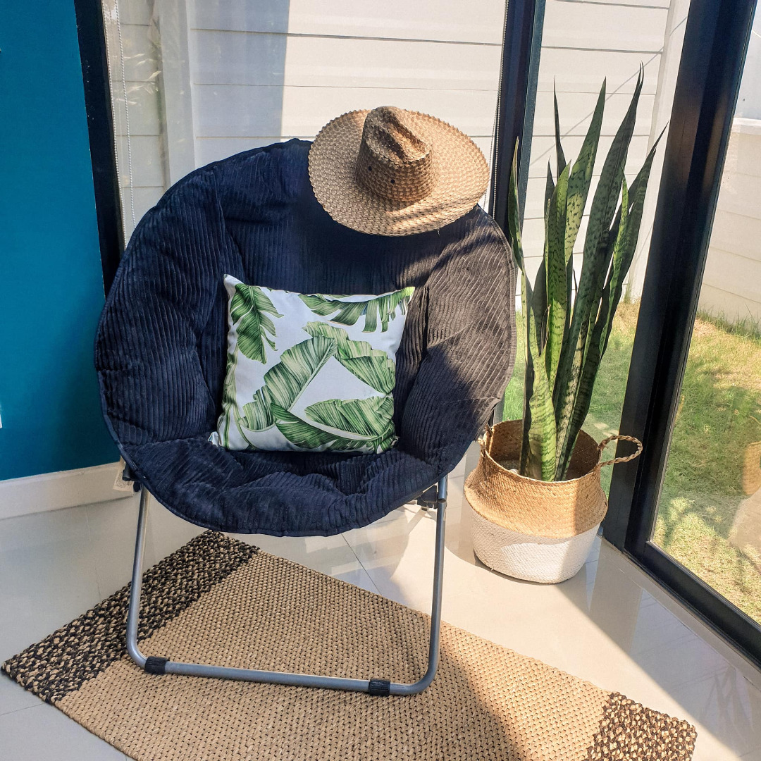 เจ้าของบ้านเนรมิตบ้านสไตล์ TropicalBoho ตกแต่งเสร็จแล้วกลายเป็นคนติดบ้าน