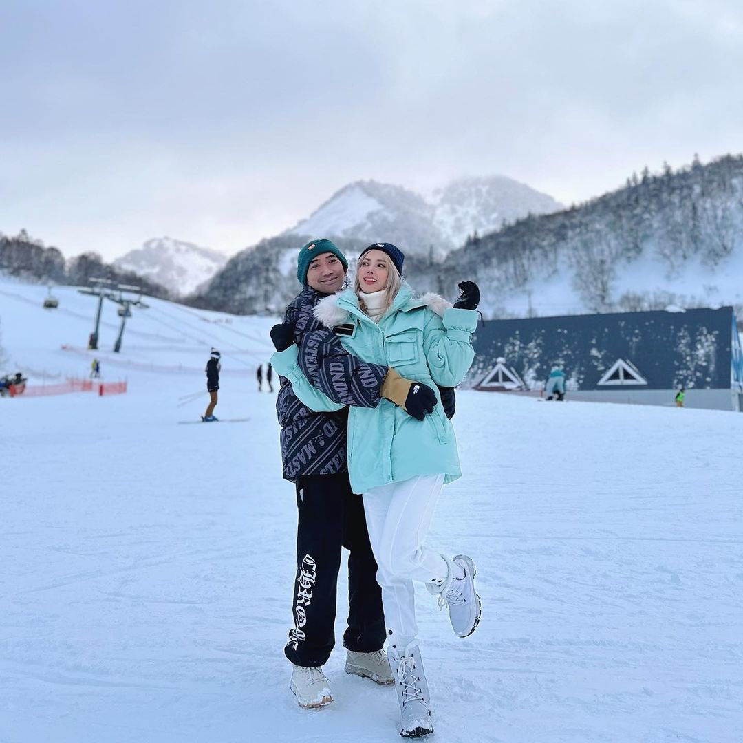 อุ้ม ลักขณา