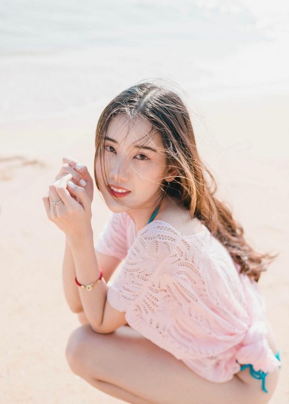 บุ๊ค ณิชารีย์