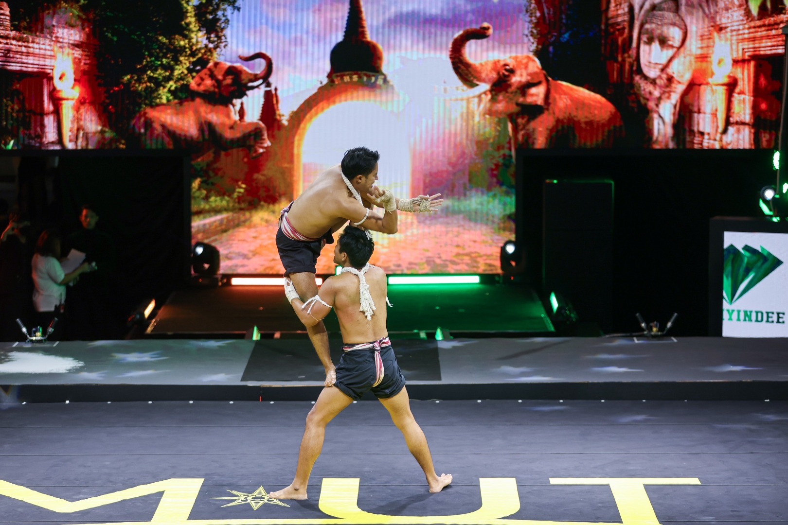 มิสยูนิเวิร์สไทยแลนด์ สุราษฎร์ธานี 2023