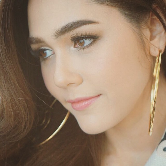 แฟชั่นชมพู่ อารยา