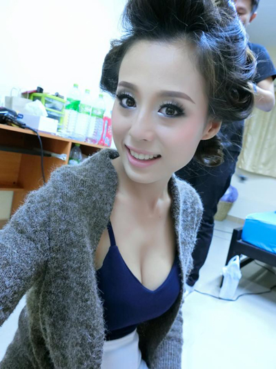  เฟิร์ส สงครามนางงาม