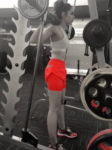 ชมพู่ อารยา