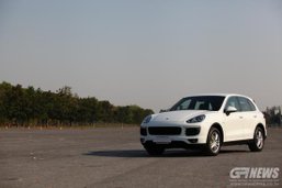 Porsche Cayenne S E-Hybrid 416 แรงม้า หรู แรง ประหยัด 30 กม./ลิตร