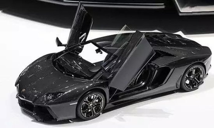 อึ้ง! รถโมเดล Lamborghini Aventador คันนี้ ราคาแพงกว่าของจริง 12 เท่า!