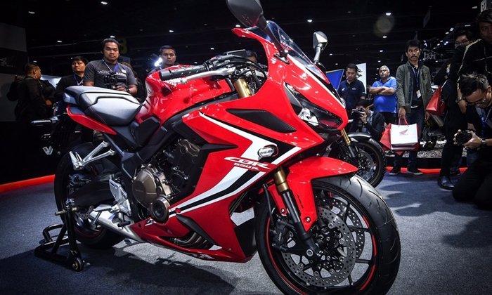 Honda CBR650R และ CB650R 2019 ใหม่ เปิดตัวที่งานมอเตอร์เอ็กซ์โป ราคา 305,000 บาท