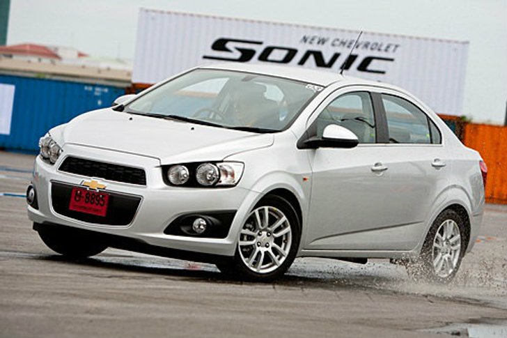 Sanook Drive : Chevrolet Sonic Sedan 5 M/T แค่นิดเดียวยังเร้าใจ