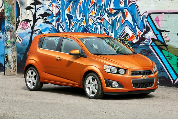 เผยไต๋ Chevrolet Sonic รุ่น 4 ประตู ยาวกว่า 30 ซ.ม.