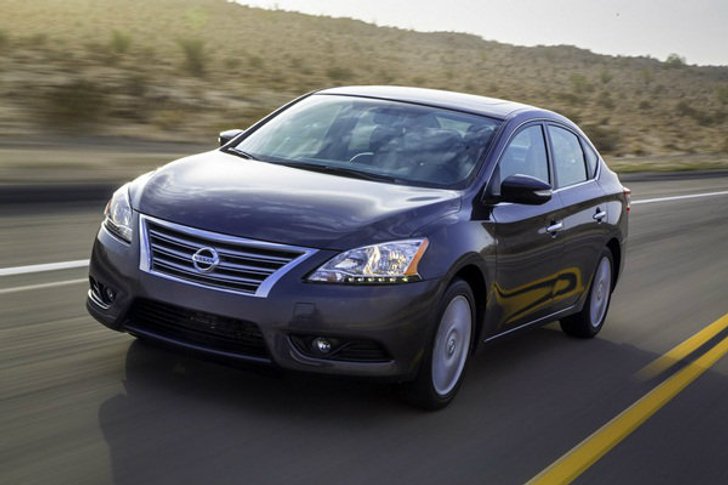 เผยโฉม 2013 Nissan Sentra คู่แฝด Sylphy ในคราบความสปอร์ต