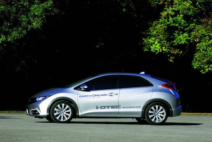 อึ้ง Civic ดีเซลยอดประหยัด 27.7 กม./ลิตร ในอังกฤษเคาะราคา 970,000 บาท