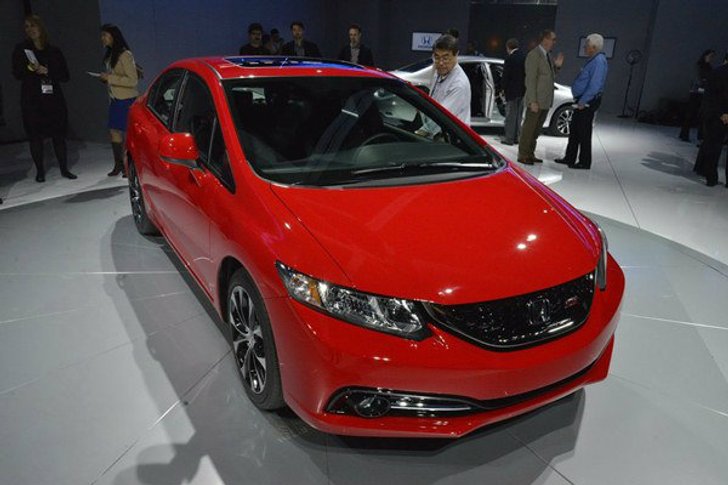ดูชัดๆ แบบจัดเต็ม Honda Civic 2013