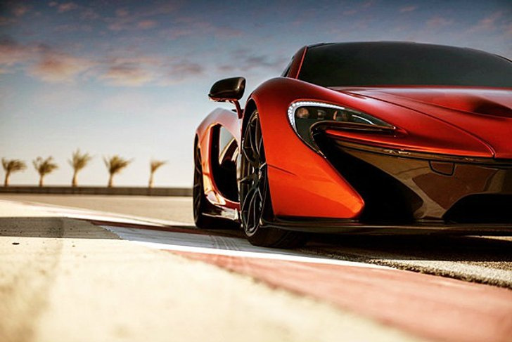 หลุดภาพว่าที่ Mclaren P1 โชว์ความงามจากสนามที่บาห์เรน