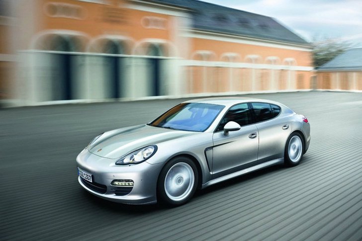 Porsche ขายดีปี 2012 สองรุ่นใหม่มัดใจสาวก