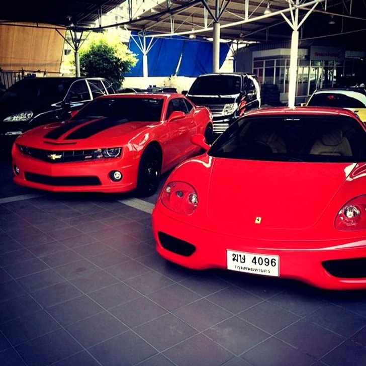 ว้าว! 'Ferrari 360 Modena' รถงานแต่งคันงาม "อั้ม-นัท"