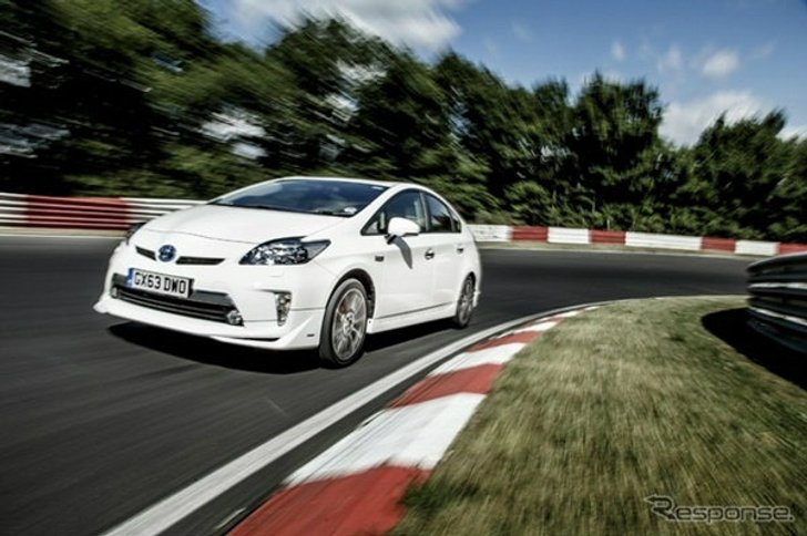 Toyota Prius PHV ประหยัดสุดเหลือเชื่อ 247 กม./ลิตร!