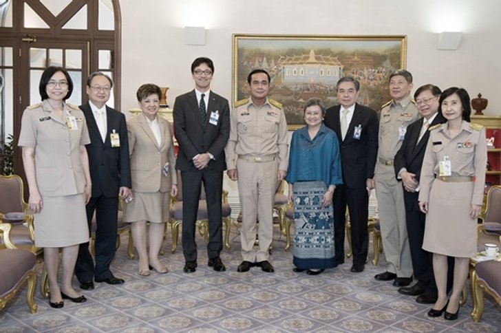 ประธานนิสสัน พบนายกรัฐมนตรี สนับสนุนนโยบายของรัฐบาลด้านรถยนต์พลังงานไฟฟ้า