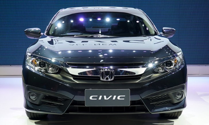 8 ฟีเจอร์เด็ดใน Honda Civic 2016 โมเดลเชนจ์ใหม่ มีอะไรโดนใจบ้าง?