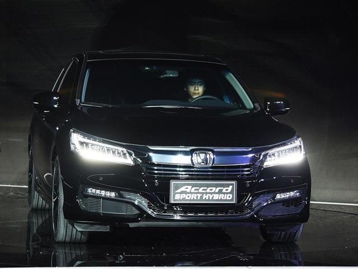 2017 Honda Accord Hybrid ไมเนอร์เชนจ์ใหม่ เปิดตัวอย่างเป็นทางการแล้วที่ปักกิ่งมอเตอร์โชว์