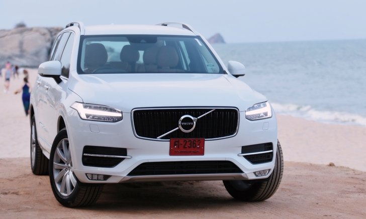 รีวิว Volvo XC90 D5 AWD Momentum ใหม่ เมื่อความหรูล้ำผสานความไฮเทคอย่างลงตัว
