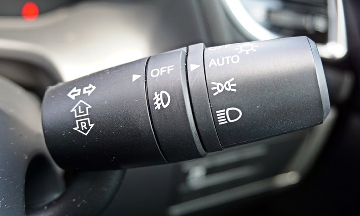 5 เทคนิคการใช้ 'ไฟเลี้ยว' ที่คุณอาจไม่เคยรู้มาก่อน