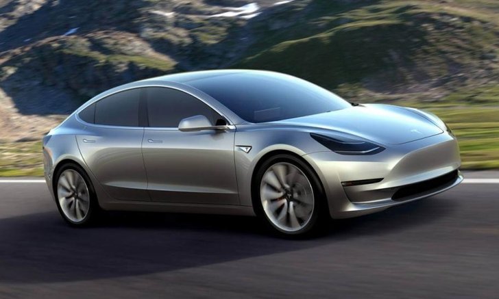 Tesla Model 3 รถไฟฟ้ารุ่นประหยัดเปิดตัวแล้วอย่างเป็นทางการ