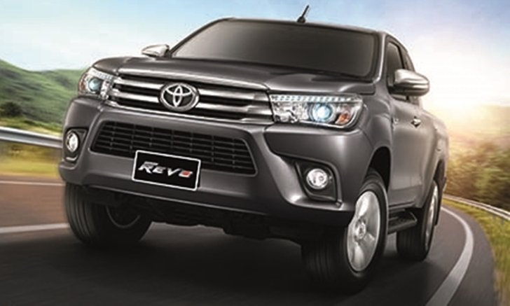 เปิดตัว 2016 Toyota Hilux Revo รุ่นปรับโฉมใหม่ เพิ่มอ็อพชั่นหรูยิ่งขึ้น