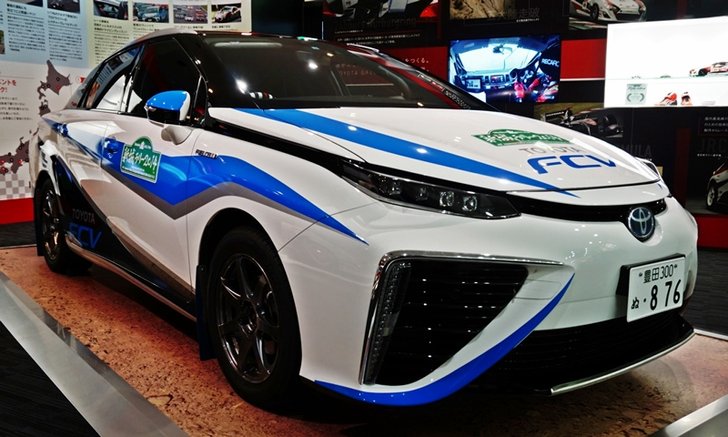 ทึ่ง! โตโยต้าคิดค้นพลังงาน 'อึ' สำหรับรถ Mirai โดยเฉพาะ