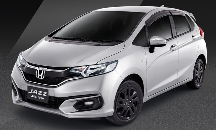 Honda Jazz 2017 ใหม่ พร้อมชุดแต่ง Modulo เริ่มต้น 1,000 บาท
