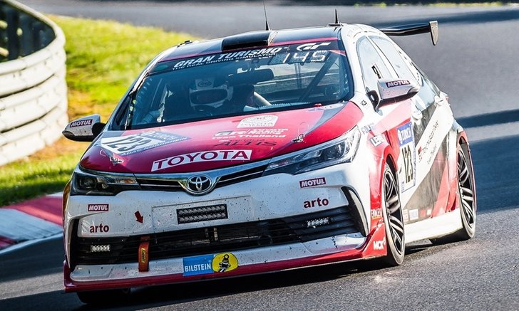 โคโรลล่า อัลติส 2017 วิ่งครบ 24 ชั่วโมงการแข่งขันระดับโลก ADAC Zurich 24h Nürburgring ที่เยอรมนี