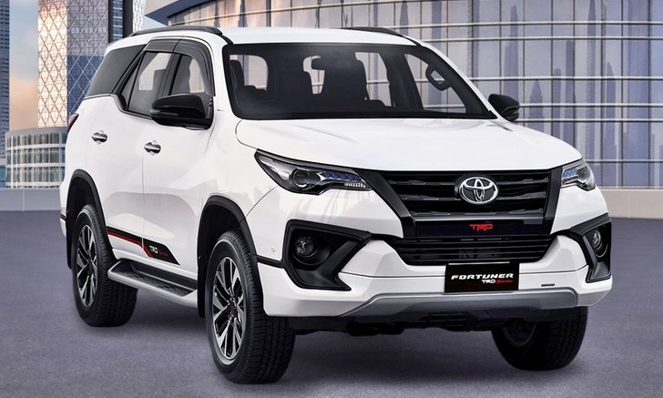 Toyota Fortuner TRD Sportivo 2017 เวอร์ชั่นอินโดพร้อมกระจังหน้าดำ