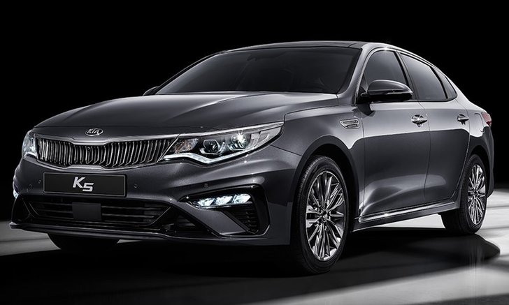 Kia K5 2018 ไมเนอร์เชนจ์ใหม่ถูกเปิดตัวครั้งแรกที่เกาหลีใต้