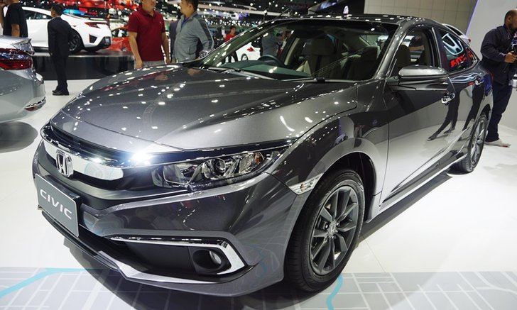 ไปดู Honda Civic 2019 รุ่น 1.8 EL โฉมไมเนอร์เชนจ์ใหม่ ราคา 964,000 บาท