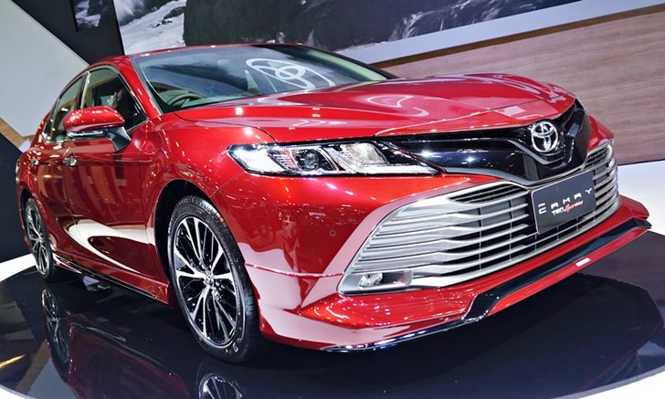 ไปดู Toyota Camry 2019 ใหม่ พร้อมชุดแต่ง TRD Sportivo รอบคัน