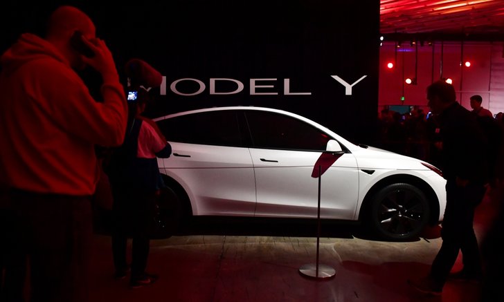 ขอดันยอดขายหน่อย! Tesla Model Y หั่นราคาเหลือเพียงเริ่มต้นที่ 1.5 ล้าน