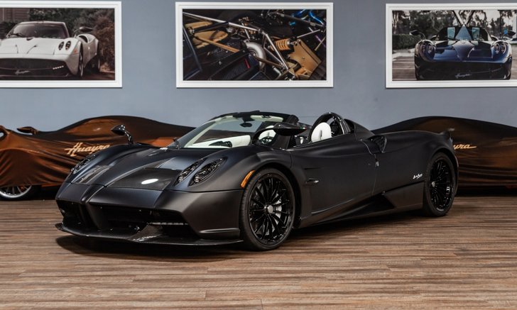 รถแบทแมน! Pagani Huayra Roadster ไฮเปอร์คาร์วิ่งได้จริงบนท้องถนน