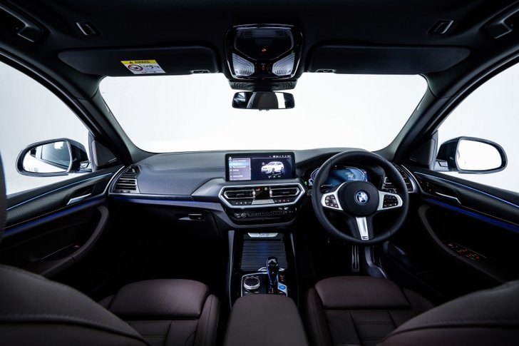 bmw_ix3_15
