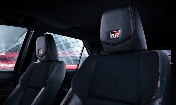 fortuner_gr_sport_07