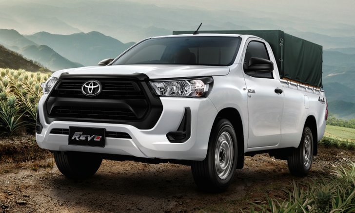 Giá xe Toyota Hilux REVO tiêu chuẩn