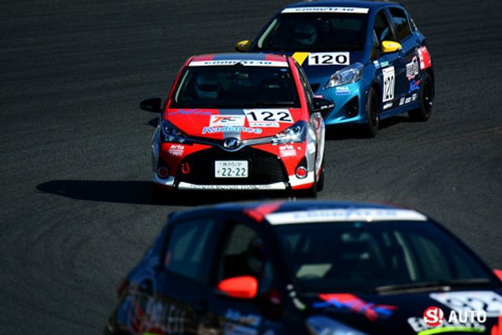 สุดยอด 2 นักแข่งไทยโชว์ลวดลายในรายการ Netz Cup Vitz Race 2014 ประเทศญี่ปุ่น
