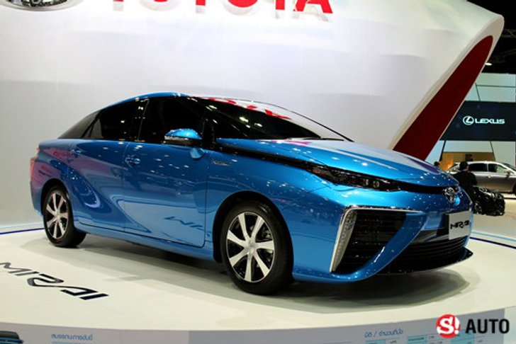 Toyota Mirai รถฟิวเซลพลังงานอนาคตเผยโฉมแล้วในไทยที่งานมอเตอร์โชว์ 2015