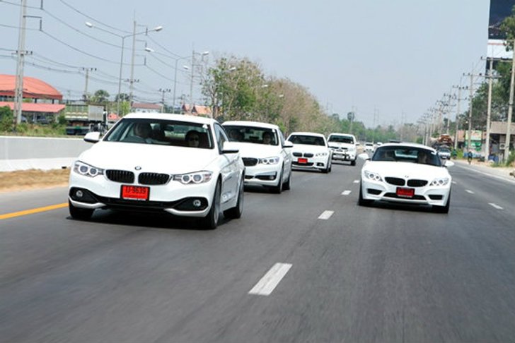เพอร์ฟอร์แมนซ์มอเตอร์สชวนสื่อมวลชนเปิดประสบการณ์ขับขี่รถยนต์ BMW